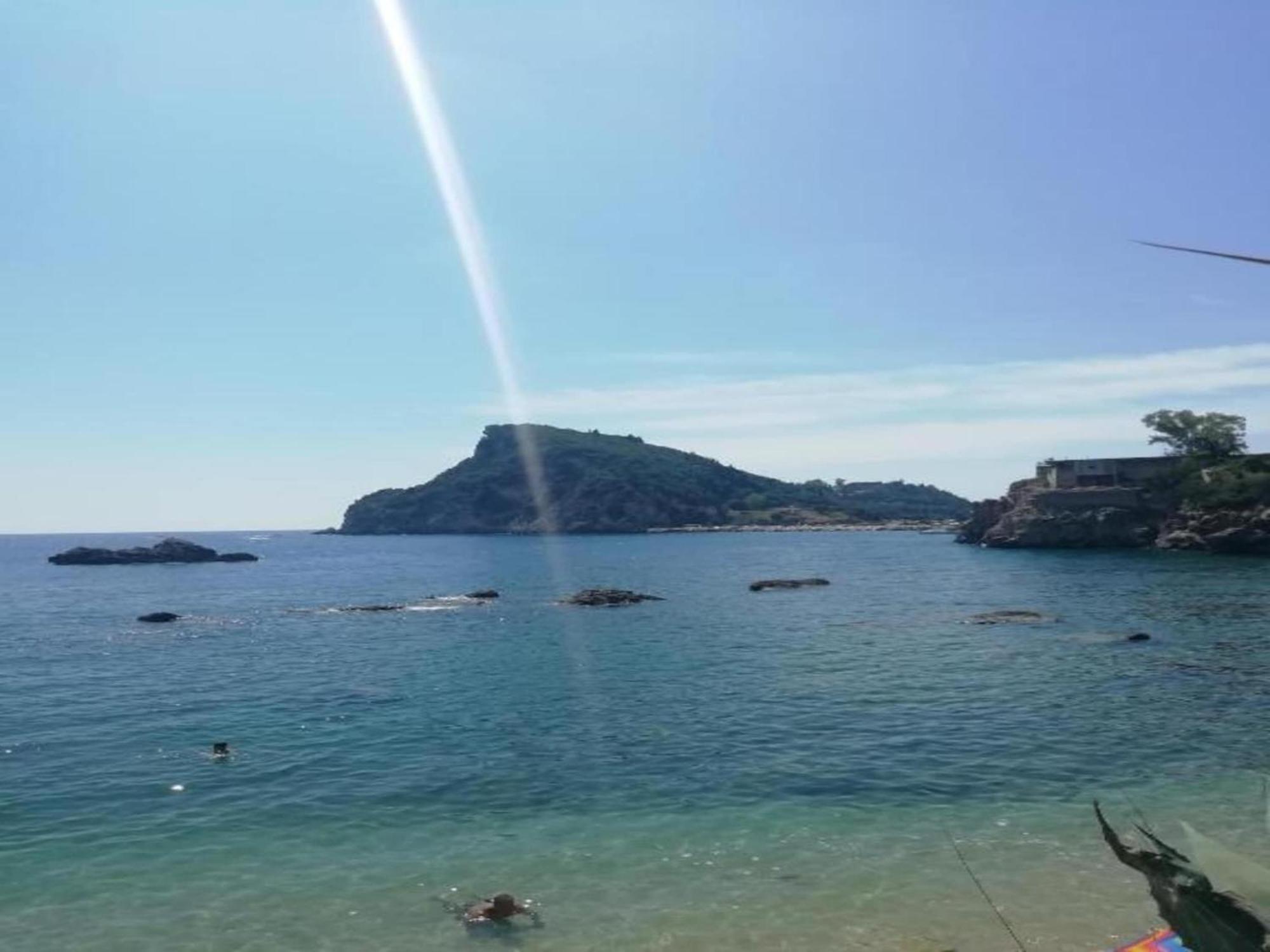 Apartmán In Paleokastrites With Swimming Pool Near Beaches